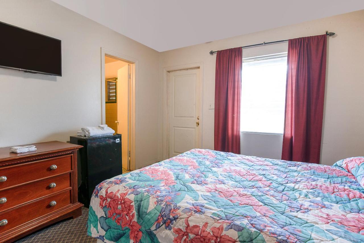 Hotel O Near Fanning Springs State Park Us Hwy 98 Old Town Екстер'єр фото