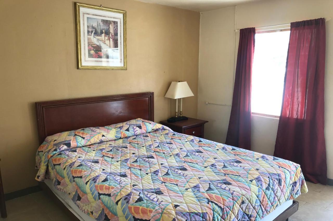 Hotel O Near Fanning Springs State Park Us Hwy 98 Old Town Екстер'єр фото